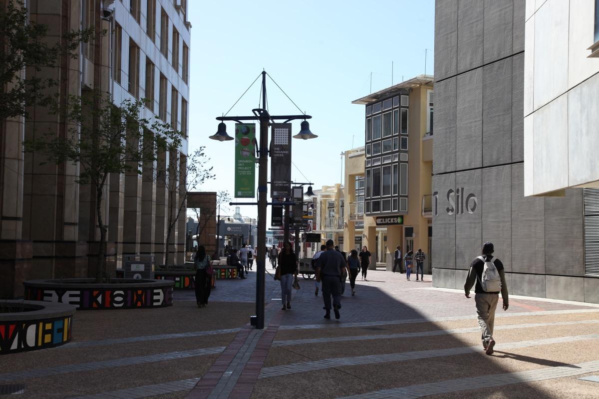 Pedestrian street between the silo buildings and waterfront blocks