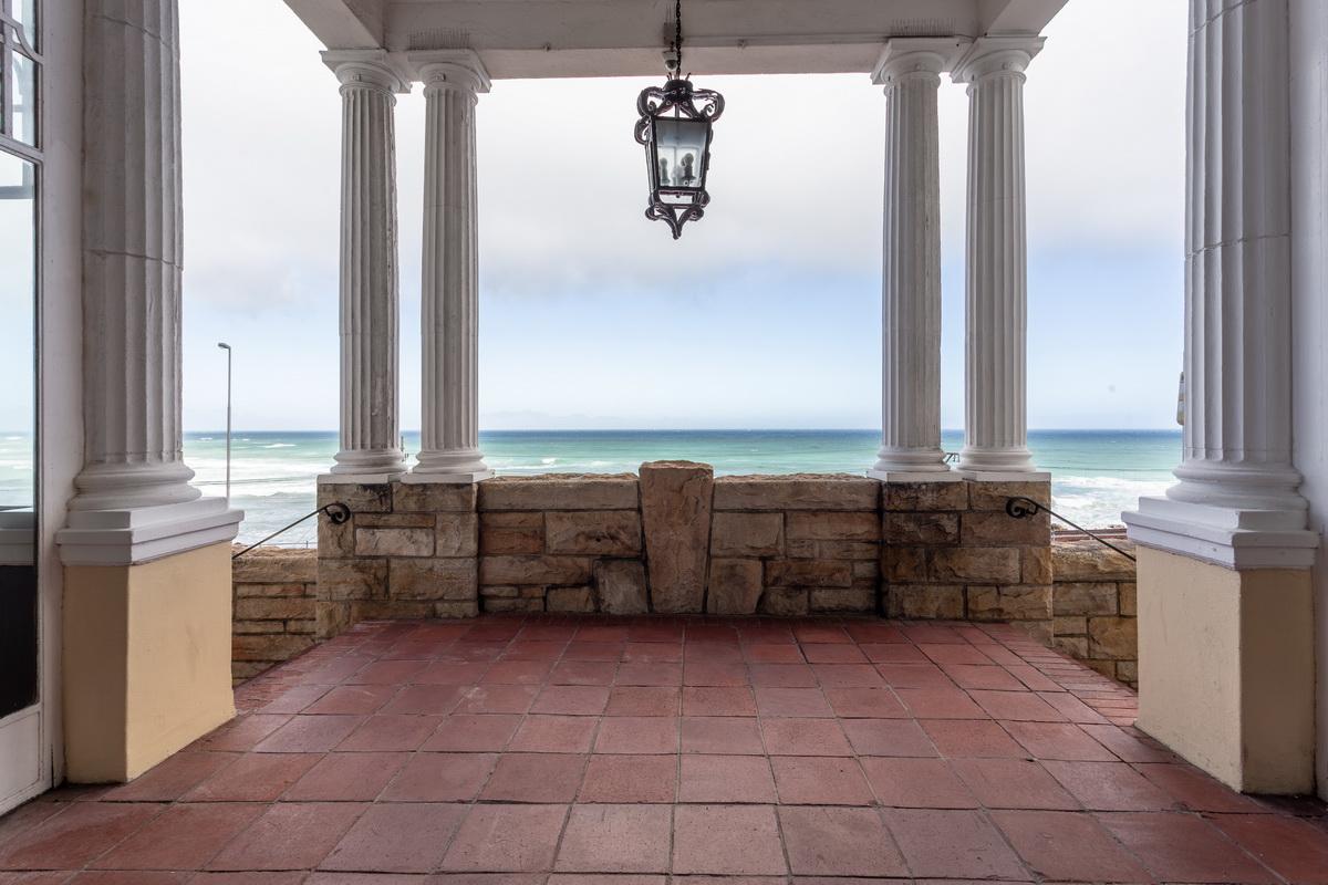 Columned loggia with lantern, looking straight out over the sea